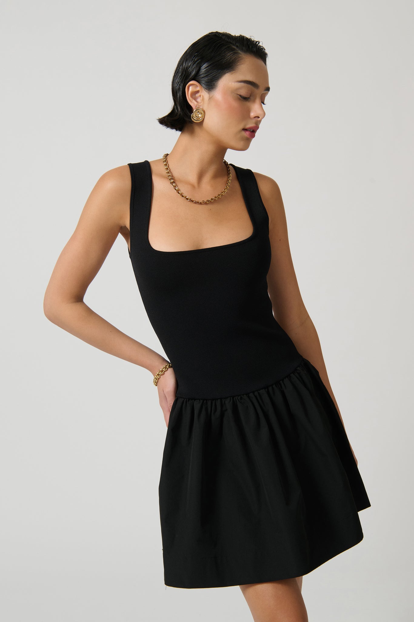 UXIA DRESS - BLACK